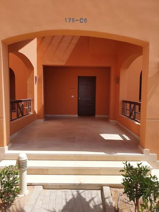 Brand New Waterfront Sabina Ground Floor *
