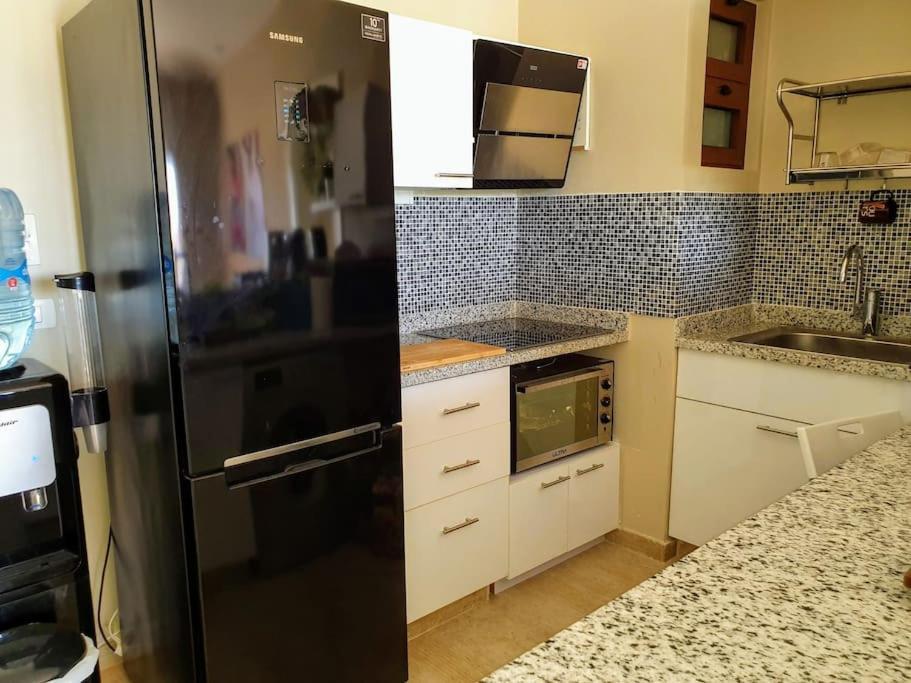 Brand New Waterfront Sabina Ground Floor Apartment *